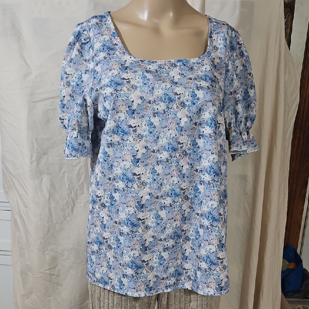 SHEIN Blue Floral Blouse